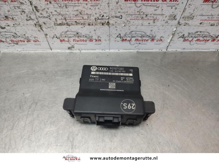 Gebruikte Gateway module Volkswagen Touran O135749