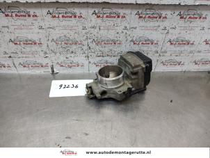 O135859 Gebruikte gasklephuis Peugeot 307
