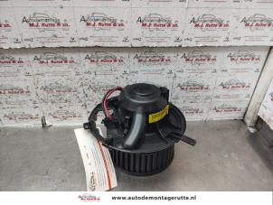 O136027 Gebruikte aanjager Volkswagen Touran