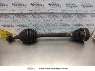 O136223 Gebruikte cardanas links-voor (vwa) Volkswagen Golf
