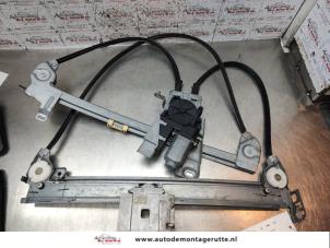 O136233 Gebruikte ruitmechaniek 2deurs rechts-voor Citroen C3