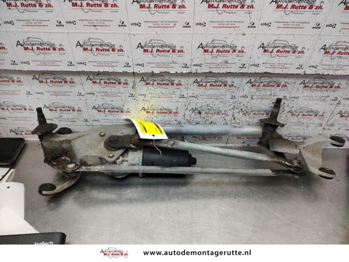 Gebruikte Ruitenwismotor+Mechaniek Nissan Primera O136256