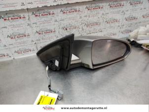 O136264 Gebruikte spiegel buiten rechts Nissan Primera