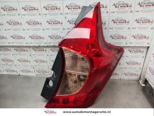O136352 Gebruikte achterlicht rechts Nissan Note