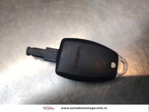 Kontaktslot + computer van een Volvo V50 (MW) 1.6 D 16V 2006