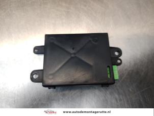 Kontaktslot + computer van een Volvo V50 (MW) 1.6 D 16V 2006