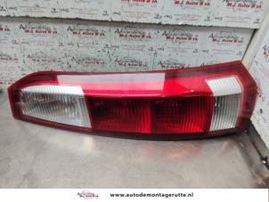 O136490 Gebruikte achterlicht rechts Opel Meriva