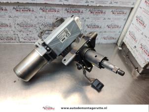 O136669 Gebruikte servo elektrisch Toyota IQ
