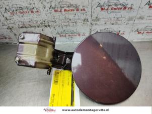 O136689 Gebruikte tank klep Toyota IQ