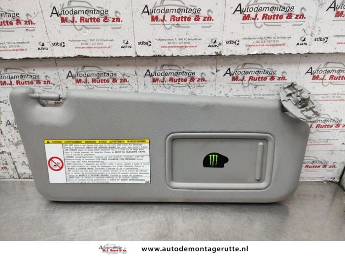 Gebruikte Zonneklep Toyota IQ O136690