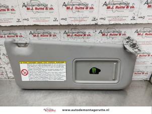 O136690 Gebruikte zonneklep Toyota IQ