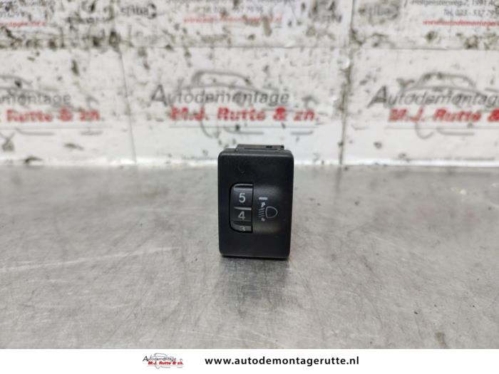 Gebruikte Schakelaar Koplamp Ihv Toyota IQ O136697