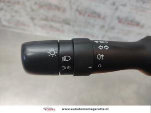 O136707 Gebruikte pinker schakelaar Toyota IQ