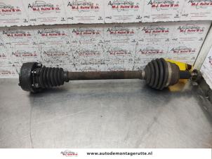 O136740 Gebruikte cardanas links-voor (vwa) Volkswagen Golf