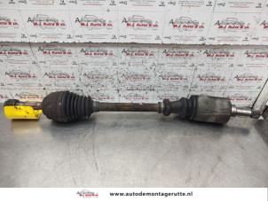 O136745 Gebruikte cardanas links-voor (vwa) Citroen Saxo