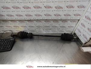 O136749 Gebruikte cardanas rechts-voor (vwa) Suzuki Swift