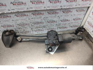 O136808 Gebruikte ruitenwismotor+mechaniek Opel Astra