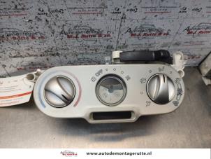 O136822 Gebruikte kachel bedieningspaneel Toyota Yaris