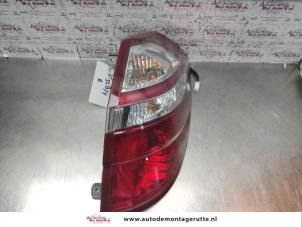 O136993 Gebruikte achterlicht rechts Subaru Legacy