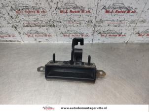 O136995 Gebruikte achterklep handgreep Subaru Legacy