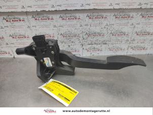 O137004 Gebruikte gaspedaal Opel Corsa