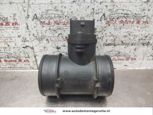 O137007 Gebruikte luchtmassameter Opel Corsa