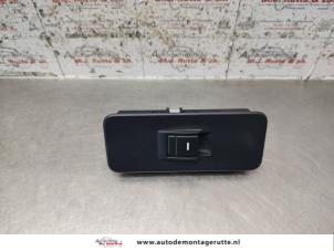O137026 Gebruikte ruit schakelaar elektrisch Landrover Discovery