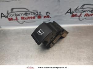 O137052 Gebruikte ruit schakelaar elektrisch Volkswagen Passat