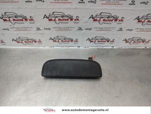 O137082 Gebruikte deurgreep 4deurs links-voor Suzuki Wagon R+