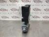 Gebruikte Portierruitmotor Volkswagen Passat O137110