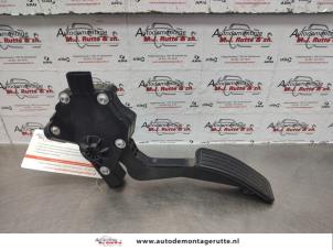 O137179 Gebruikte gaspedaal Subaru Legacy