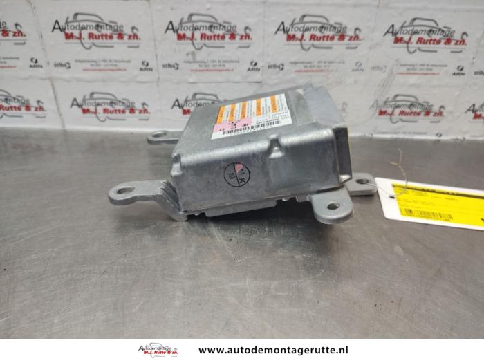 Module Airbag van een Subaru Legacy Wagon (BR) 2.0 16V 2009