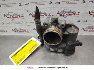O137268 Gebruikte gasklephuis Opel Corsa