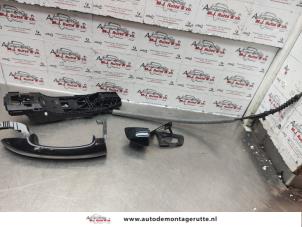 O137372 Gebruikte portiergreep 4deurs rechts-voor Volkswagen Golf