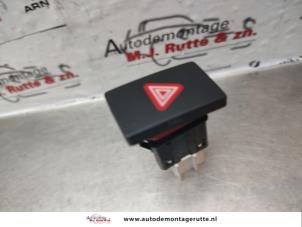 O137389 Gebruikte schakelaar paniekverlichting Volkswagen Golf