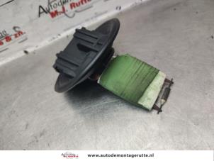 O137432 Gebruikte kachel weerstand Skoda Fabia
