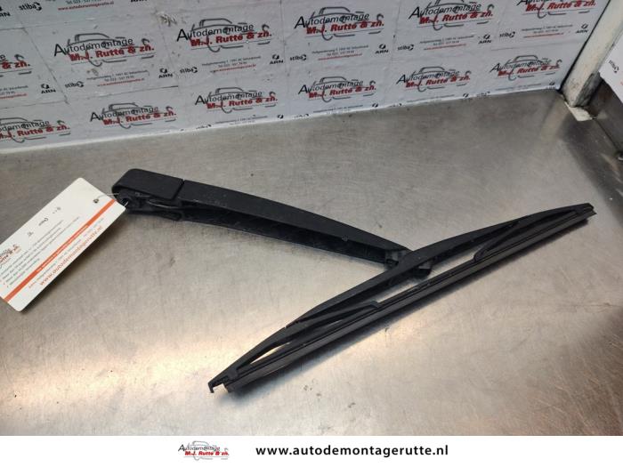 Gebruikte Ruitenwisserarm achter Smart Forfour O137479