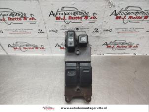 O137690 Gebruikte schakelblok ruiten Toyota Yaris