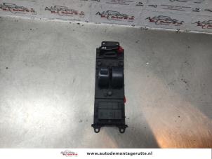 O137775 Gebruikte schakelblok ruiten Toyota Avensis