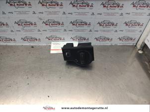 O137908 Gebruikte schakelaar licht Toyota Avensis