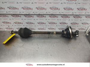 O137974 Gebruikte steekas links-voor Renault Twingo