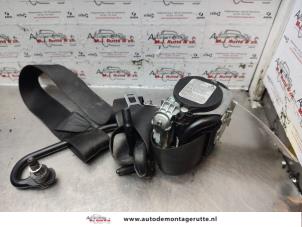 O138117 Gebruikte veiligheidsgordel links-voor Fiat Punto Grande