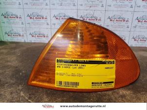 O138145 Gebruikte pinker links BMW 3-Serie