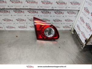 O138202 Gebruikte achterlicht links Nissan Qashqai