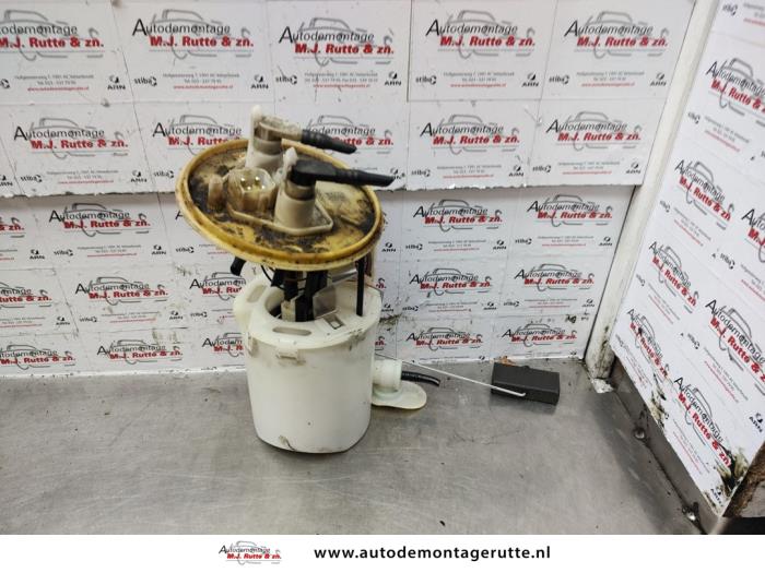 Tank element Pomp van een Saab 9-3 I (YS3D) 2.0,S 16V 1999