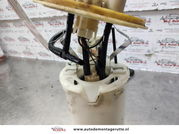 Tank element Pomp van een Saab 9-3 I (YS3D) 2.0,S 16V 1999