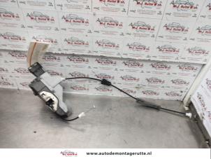 O138479 Gebruikte deurslot mechaniek 4deurs rechts-voor Peugeot 308