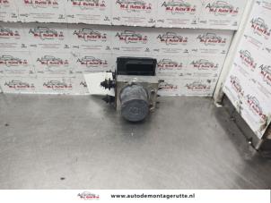 O138542 Gebruikte abs pomp Audi A4