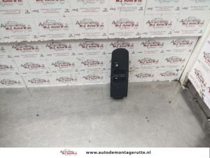 O138598 Gebruikte combischakelaar ramen Mitsubishi Colt