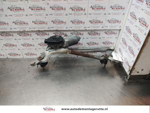 O138665 Gebruikte ruitenwismotor+mechaniek Toyota Yaris